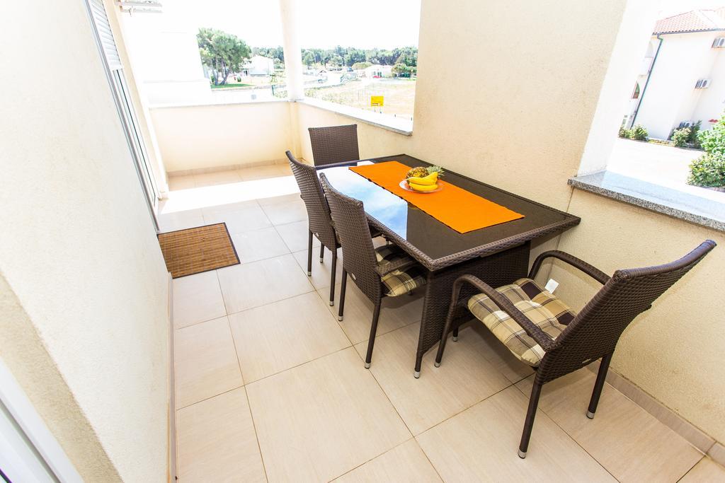 Apartments Vedran Punat Exterior photo